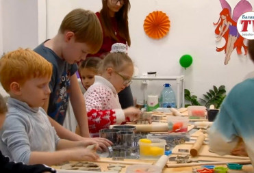 В БАЛАШОВЕ РАБОТАЕТ УНИКАЛЬНАЯ АРТ-СТУДИЯ «РАЗНОЦВЕТНАЯ ЗЕБРА»