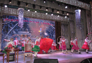 ТРАДИЦИОННАЯ АРХИЕРЕЙСКАЯ ЕЛКА ПРОШЛА В БАЛАШОВЕ