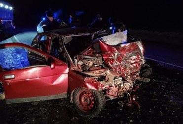 6 человек погибли и 1 пострадал в автокатастрофе под Саратовом