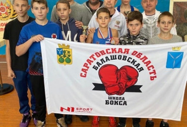 Боксеры из Балашова завоевали 5 медалей на турнире в Петровске