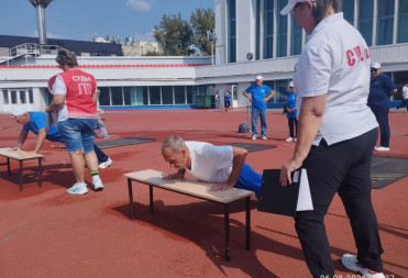 БАЛАШОВСКИЕ ПЕНСИОНЕРЫ ВЗЯЛИ ЗОЛОТО ПО НОРМАТИВАМ ГТО НА ОБЛАСТНОЙ СПАРТАКИАДЕ