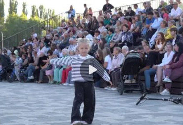 ГОРОДСКОЙ ДЕНЬ РОЖДЕНИЯ НА СЦЕНИЧЕСКИХ ПЛОЩАДКАХ
