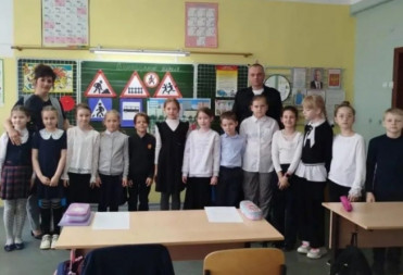 В городе Балашове прошло профилактическое мероприятие, посвященное 95-летию Госавтоинспекции