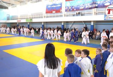 В БАЛАШОВЕ ПРОШЛИ ОБЛАСТНЫЕ РОЖДЕСТВЕНСКИЕ СОРЕВНОВАНИЯ ПО ДЗЮДО