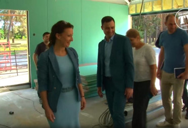 ДЕТСКИЙ ЛАГЕРЬ «КОЛОС» ПОСЕТИЛА ВИЦЕ-СПИКЕР ГОСДУМЫ АННА КУЗНЕЦОВА