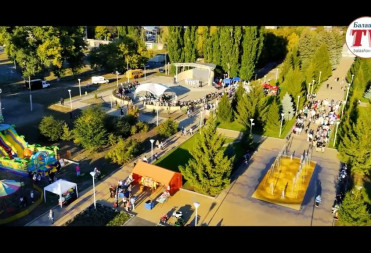 БАЛАШОВЦЫ ПОЗДРАВЛЯЮТ ГОРОЖАН С ЮБИЛЕЕМ!