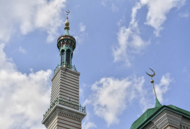 РОМАН БУСАРГИН ПОЗДРАВИЛ МУСУЛЬМАН САРАТОВСКОЙ ОБЛАСТИ С ПРАЗДНИКОМ