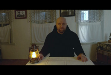 БАЛАШОВСКИЙ АВТОР И ИСПОЛНИТЕЛЬ ИВАН УВАРКИН ПРЕДСТАВИЛ КЛИП НА АВТОРСКУЮ ПЕСНЮ