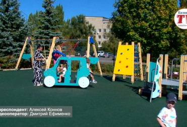 НА СПОРТКОМПЛЕКСЕ «ГАЗОВИК» ДЕТВОРУ ЖДЕТ НОВАЯ ИГРОВАЯ ПЛОЩАДКА