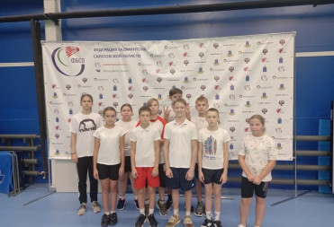 Школьники из Балашова выступили на турнире по бадминтону в Саратове