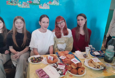 В ШКОЛЕ СЕЛА РЕПНОЕ ПРОШЛА СЛАДКАЯ ЯРМАРКА