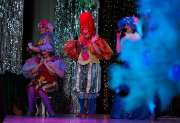 НОВОГОДНИЙ СПЕКТАКЛЬ-КОНЦЕРТ ПОКАЗАЛИ БАЛАШОВЦАМ