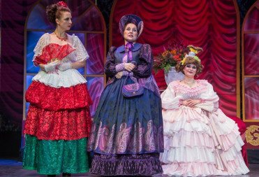 В ЭТИ ВЫХОДНЫЕ БАЛАШОВСКИЙ ДРАМАТИЧЕСКИЙ ТЕАТР ПОКАЖЕТ ЗИМНЮЮ СКАЗКУ И РУССКИЙ ВОДЕВИЛЬ