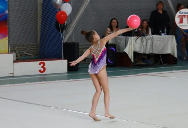 В БАЛАШОВЕ ПРОШЛО ПЕРВЕНСТВО ГОРОДА ПО ХУДОЖЕСТВЕННОЙ ГИМНАСТИКЕ