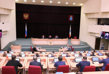 Саратовская облдума выдвинула Евгения Шевченко в ЦИК РФ и утвердила двух членов Общественной палаты