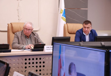 В Саратовской области запретят использование в агитации образы созданных нейросетью людей