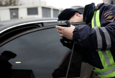 В Балашове водитель на шесть суток отправлен под административный арест за неповиновение законным требованиям сотрудника полиции