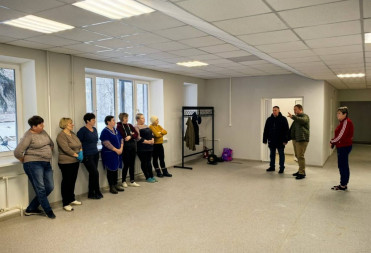 ДЕПУТАТ СЕРГЕЙ ГЛАДКОВ ПОСЕТИЛ УЧАСТКОВУЮ БОЛЬНИЦУ В СЕЛЕ РОДНИЧОК