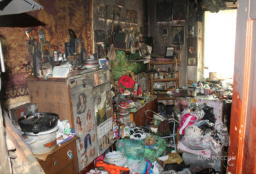 Пожарный спас пожилого балашовца из горящей квартиры
