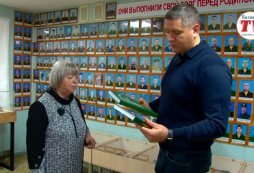 ОБЛАСТНОЙ ДЕПУТАТ АЛЕКСЕЙ КОЛЬЦОВ ПЕРЕДАЛ КНИГИ ПАМЯТИ В МУЗЕЙ ЗАЩИТНИКОВ ОТЕЧЕСТВА