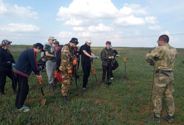 БАЛАШОВСКИЙ ПОИСКОВЫЙ ОТРЯД «РУБЕЖ» ПРИНИМАЕТ УЧАСТИЕ В АКЦИИ «ВАХТА ПАМЯТИ»