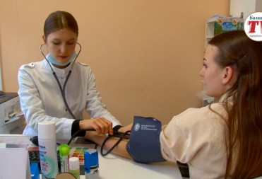 В БАЛАШОВСКОЙ ПОЛИКЛИНИКЕ №3 НОВЫЙ ВРАЧ-ТЕРАПЕВТ ЕЛЕНА КРЮКОВА