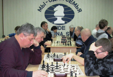 В БАЛАШОВЕ ЗАВЕРШИЛСЯ ТУРНИР ПО ШАХМАТАМ ПОД ПАТРОНАТОМ ПАРТИИ «ЕДИНАЯ РОССИЯ»