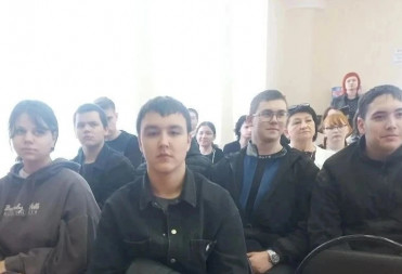 Вербовка подростков: современные угрозы и методы защиты