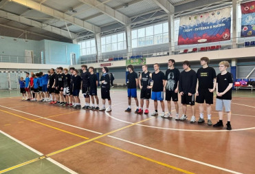 БАЛАШОВСКИЕ ШКОЛЬНИКИ ПОКАЗАЛИ КРАСИВЫЙ ФУТБОЛ