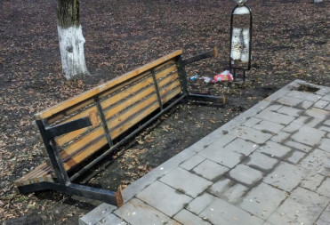 А ПО УТРУ ОНИ ПРОСНУЛИСЬ…