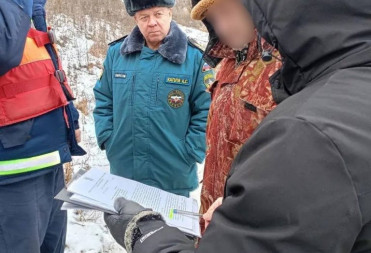 В БАЛАШОВЕ ПРОХОДЯТ РЕЙДЫ В СВЯЗИ С ЗАПРЕТОМ ВЫХОДА НА ЛЁД