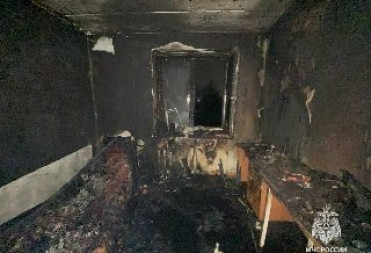 Неосторожное курение привело к пожару с пострадавшим в саратовской пятиэтажке