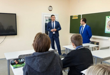 АЛЕКСЕЙ КОЛЬЦОВ КУРИРУЕТ МЕДИЦИНСКИЙ КЛАСС В БАЛАШОВСКОЙ ГИМНАЗИИ