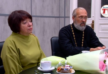 ГЛАВА БАЛАШОВСКОГО РАЙОНА МИХАИЛ ЗАХАРОВ ПРИНЯЛ УЧАСТИЕ В ДУШЕВНОМ МЕРОПРИЯТИИ, ПОСВЯЩЕННОМ ДНЮ МАТЕРИ