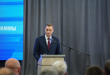 ГУБЕРНАТОР РОМАН БУСАРГИН ОТМЕТИЛ УСПЕХИ РЕАЛИЗАЦИИ НАРОДНОЙ ПРОГРАММЫ «ЕДИНОЙ РОССИИ»