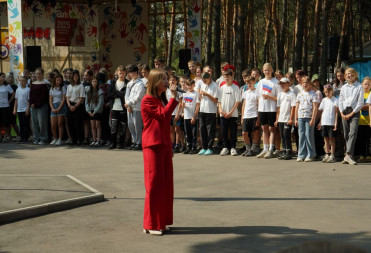 В “КОЛОСЕ” ПРОШЛИ ТОРЖЕСТВЕННЫЕ МЕРОПРИЯТИЯ КО ДНЮ РОССИИ