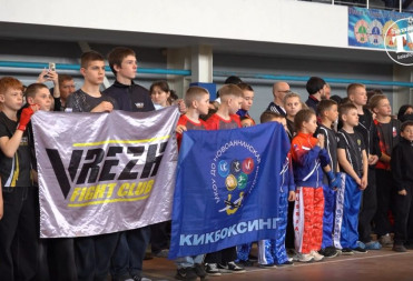 ЮНЫЕ КИКБОКСЕРЫ ВСТРЕТИЛИСЬ НА БАЛАШОВСКОЙ ЗЕМЛЕ