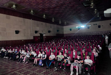 В кинотеатре «Победа» прошел цикл мероприятий «Правила дорожные – детям знать положено»