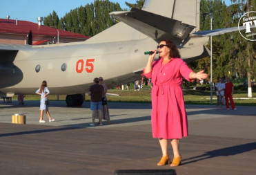 БАЛАШОВЦАМ НАПОМНИЛИ, ЧТО ТАКОЕ ДИСКОТЕКИ 90-Х