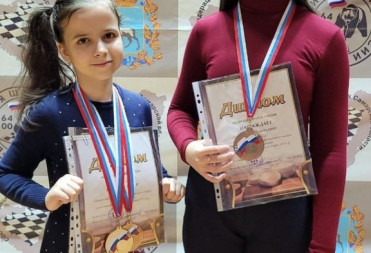 Девочки из Саратовской области стали призерами на Первенстве по русским шашкам