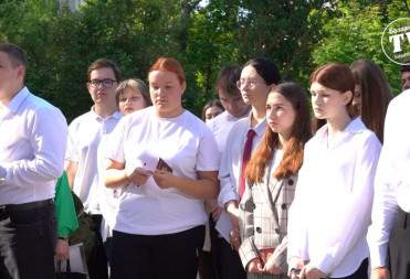 БАЛАШОВСКИЕ ШКОЛЬНИКИ СДАВАЛИ ОБЯЗАТЕЛЬНЫЙ ГОСУДАРСТВЕННЫЙ ЭКЗАМЕН ПО РУССКОМУ ЯЗЫКУ