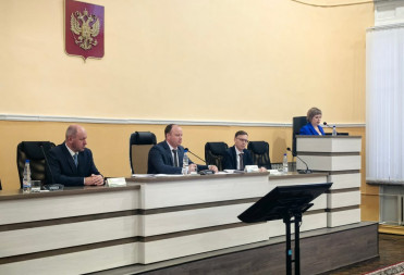 В АДМИНИСТРАЦИИ БАЛАШОВСКОГО РАЙОНА ПРОШЛО ПОСТОЯННО ДЕЙСТВУЮЩЕЕ СОВЕЩАНИЕ